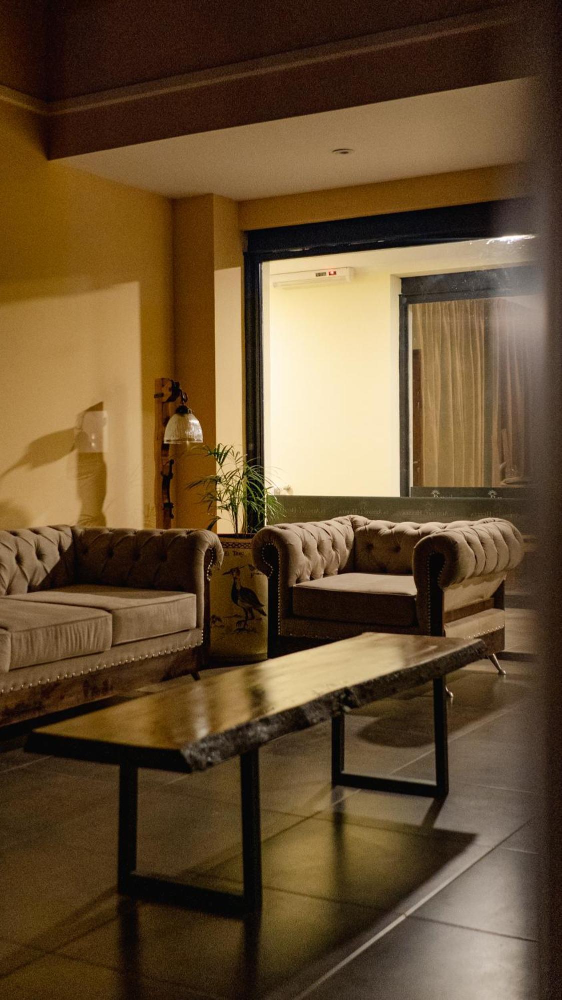 Un Alto En La Huella - Hotel Spa & Wellness Resort San Antonio de Areco Buitenkant foto
