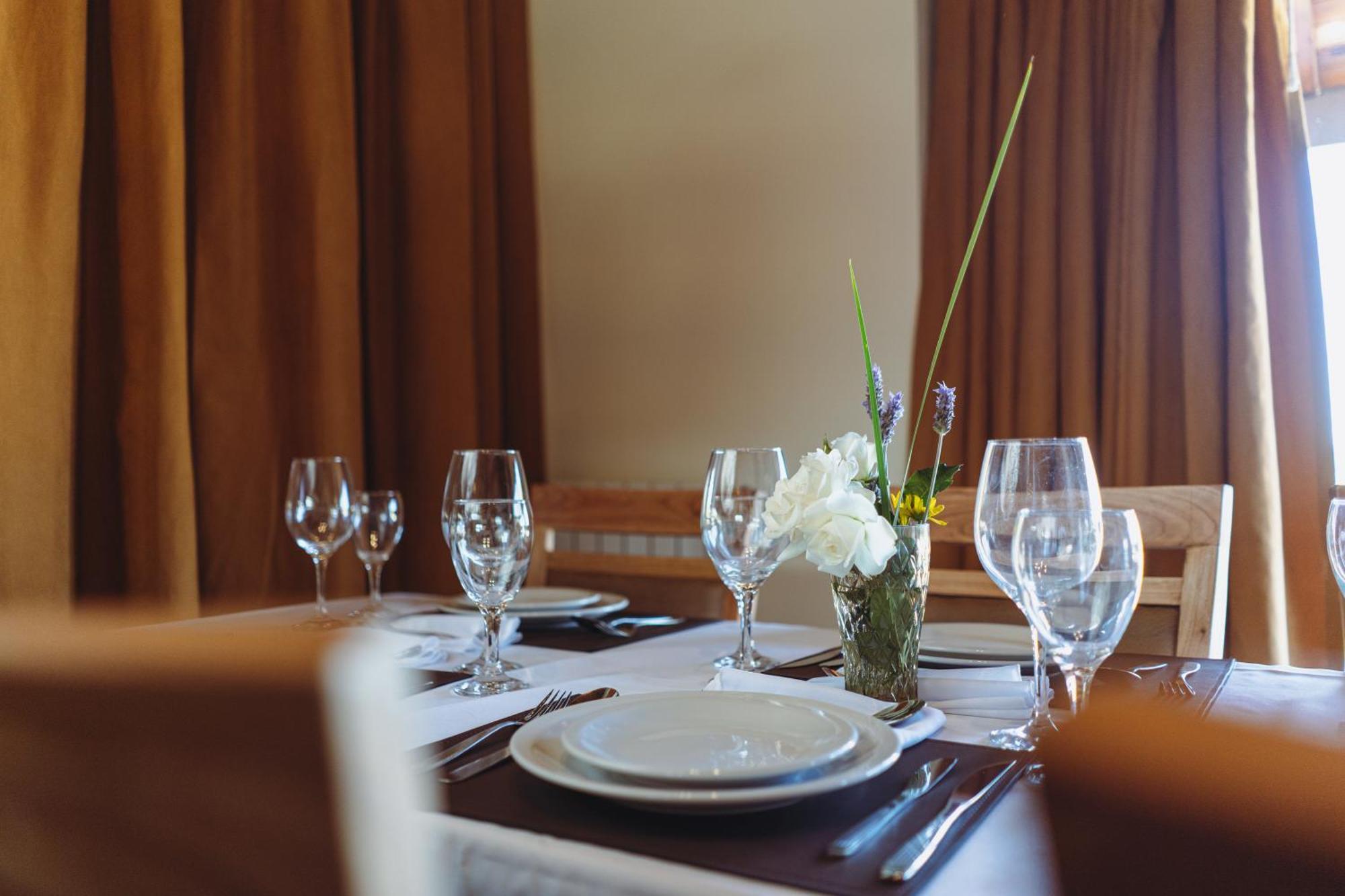 Un Alto En La Huella - Hotel Spa & Wellness Resort San Antonio de Areco Buitenkant foto